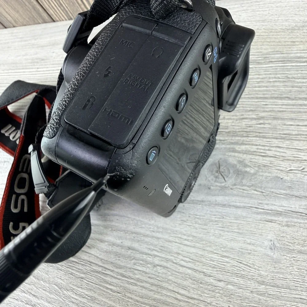 Canon EOS 5D Mark III Digital SLR Camera 